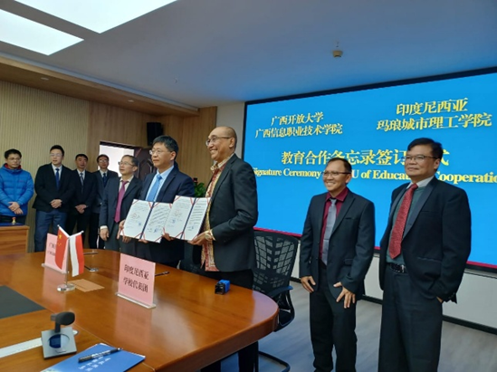 Kerjasama Politeknik Kota Malang Dengan Neusoft Institute Dan Guangxi University